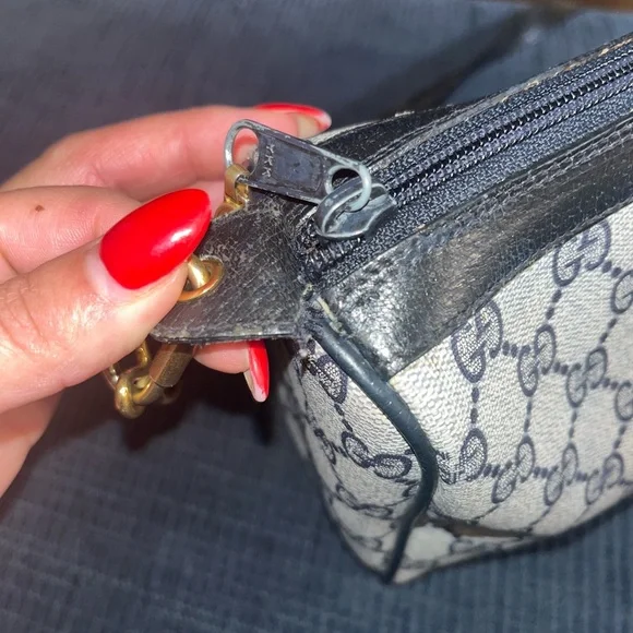 Gucci Women's Black and Gray Shoulder Bag - Picture 12 of 16